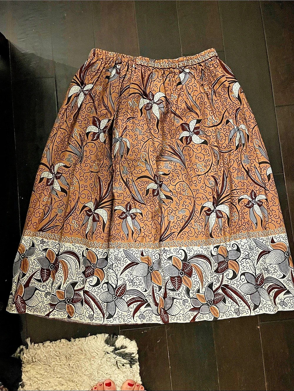 Elastic band Floral Maxi Skirt in Brown